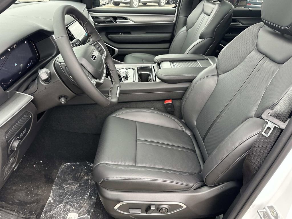 New 2026 Jeep Grand Wagoneer L Limited image 15