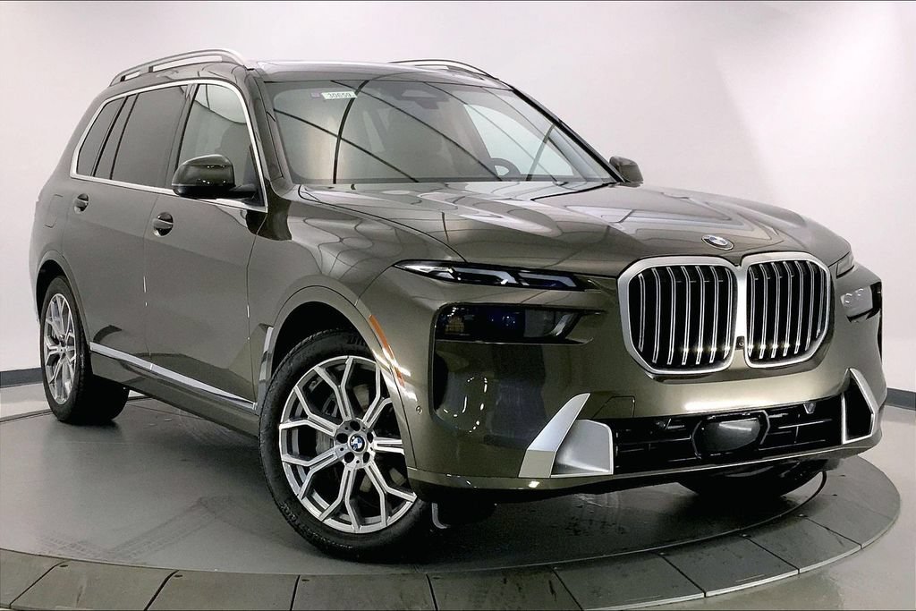 New 2026 BMW X7 xDrive40i w/ Premium Package AWD/4WD image 1