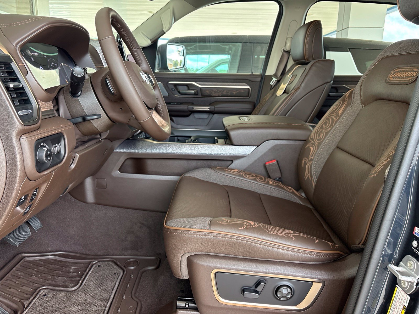 New 2027 RAM 1500 Laramie Longhorn AWD/4WD image 18