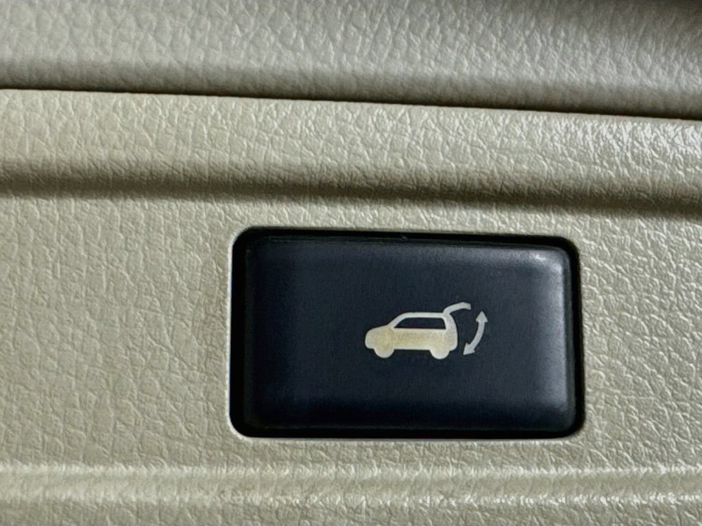 Used 2012 Nissan Murano LE FWD image 32