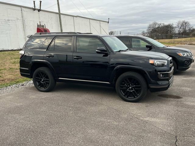 Used 2020 Toyota 4Runner 4WD image 2