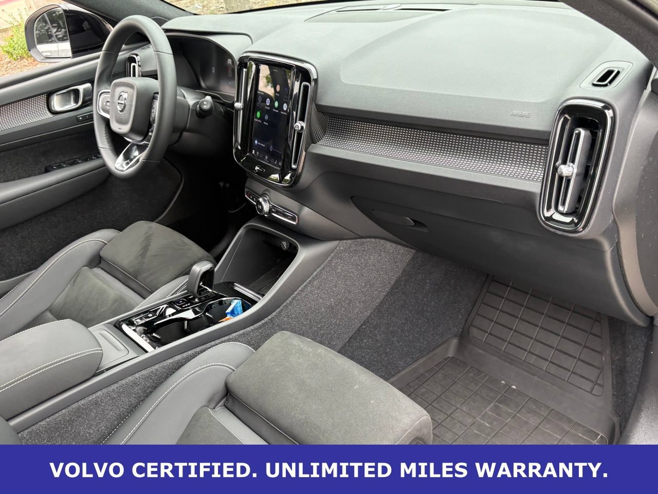 Certified 2023 Volvo XC40 B5 Plus w/ Climate Package AWD/4WD image 35