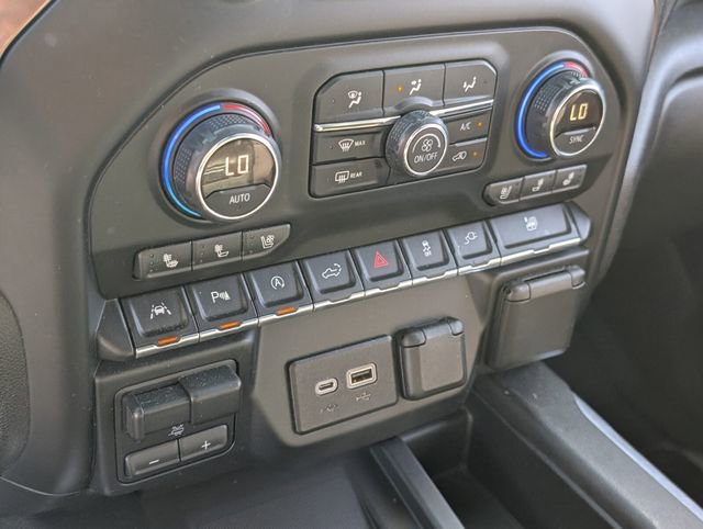 Used 2019 Chevrolet Silverado 1500 High Country w/ Technology Package image 25