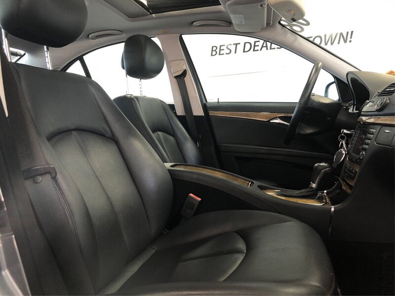 Used 2008 Mercedes-Benz E 350 Sedan image 9