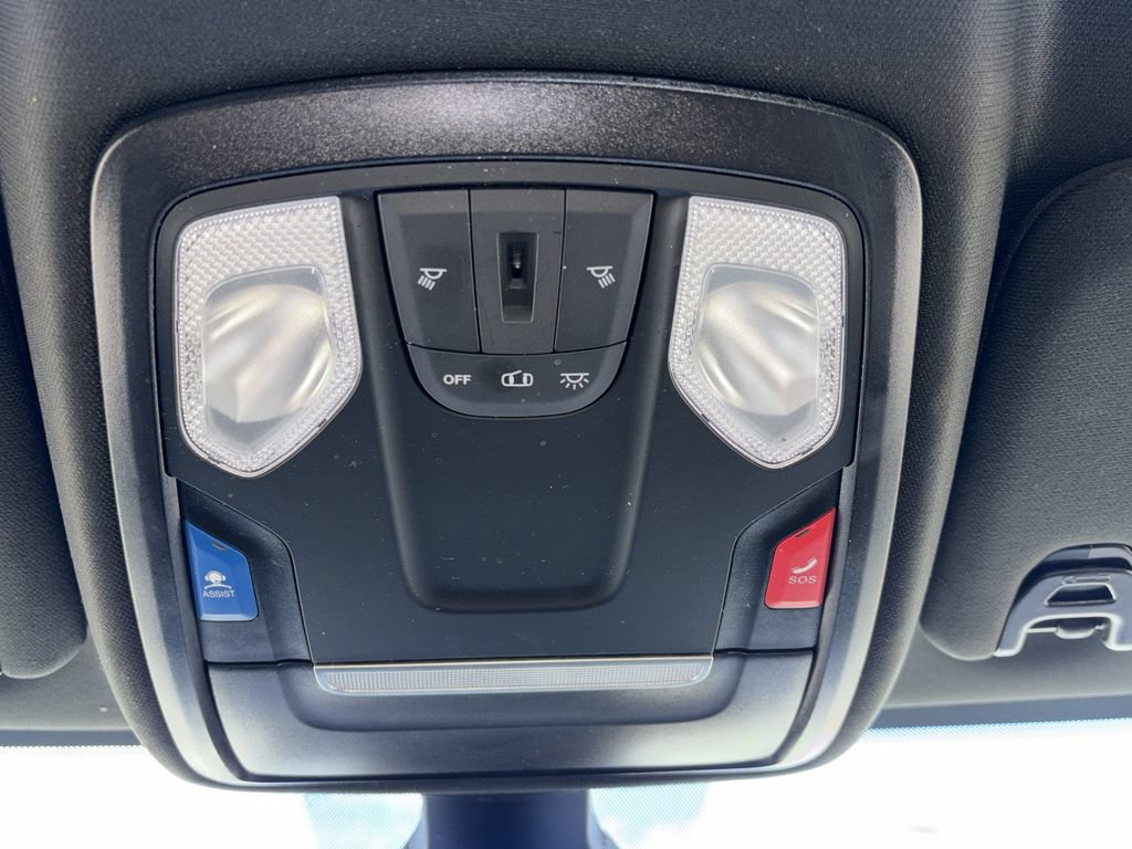 Used 2024 RAM 2500 Big Horn AWD/4WD image 15