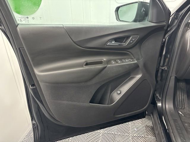 Used 2021 Chevrolet Equinox LT image 12