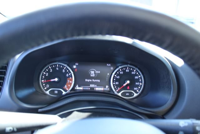 Used 2023 Jeep Renegade Altitude w/ Sun/Sound Group AWD/4WD image 23