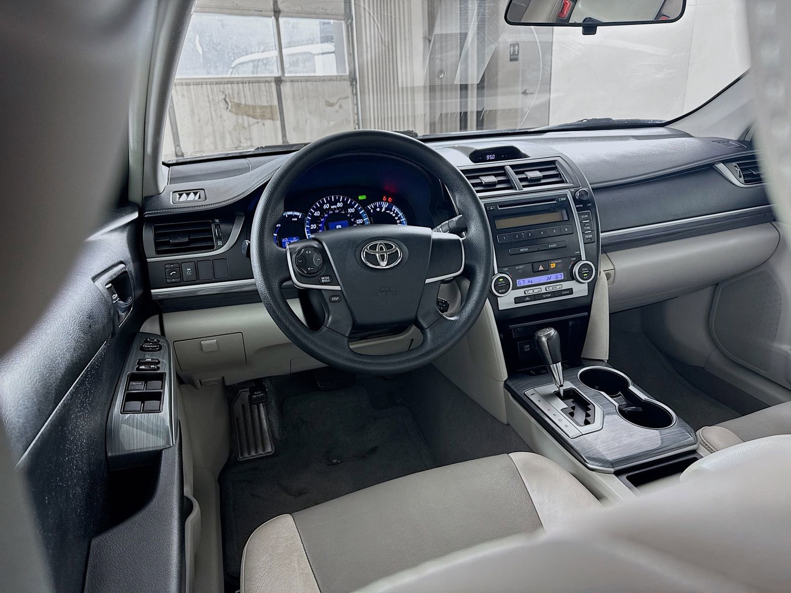 Used 2012 Toyota Camry LE image 17