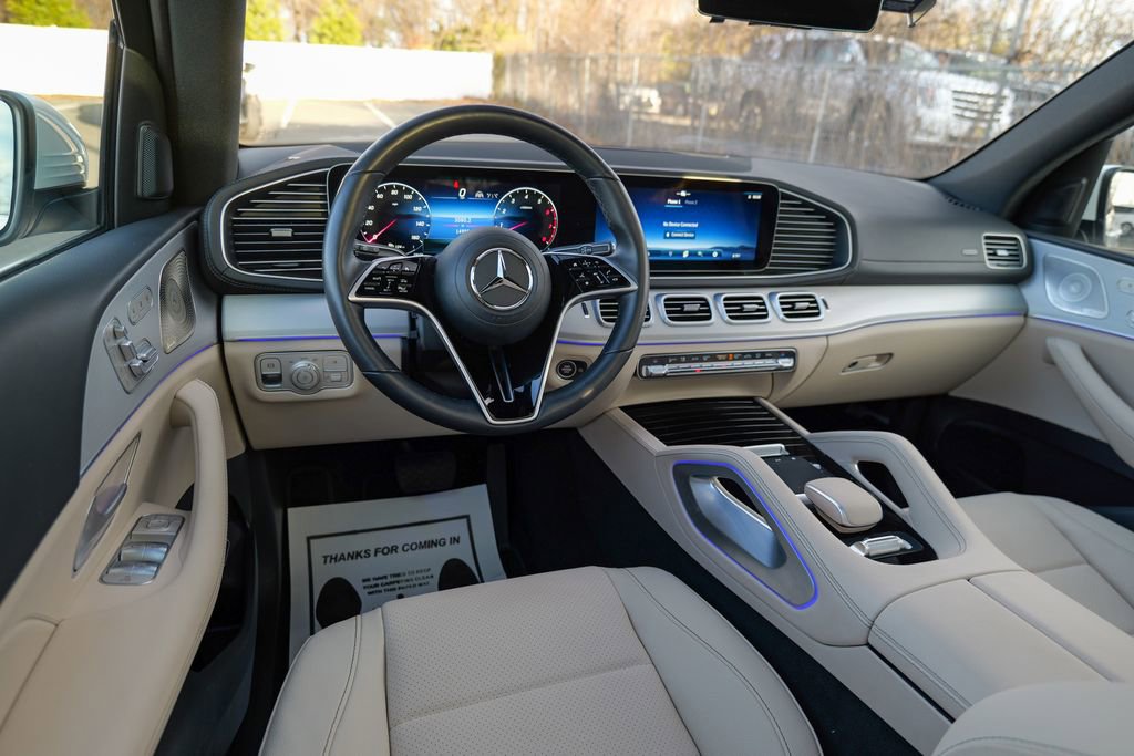Used 2025 Mercedes-Benz GLS 450 4MATIC image 45