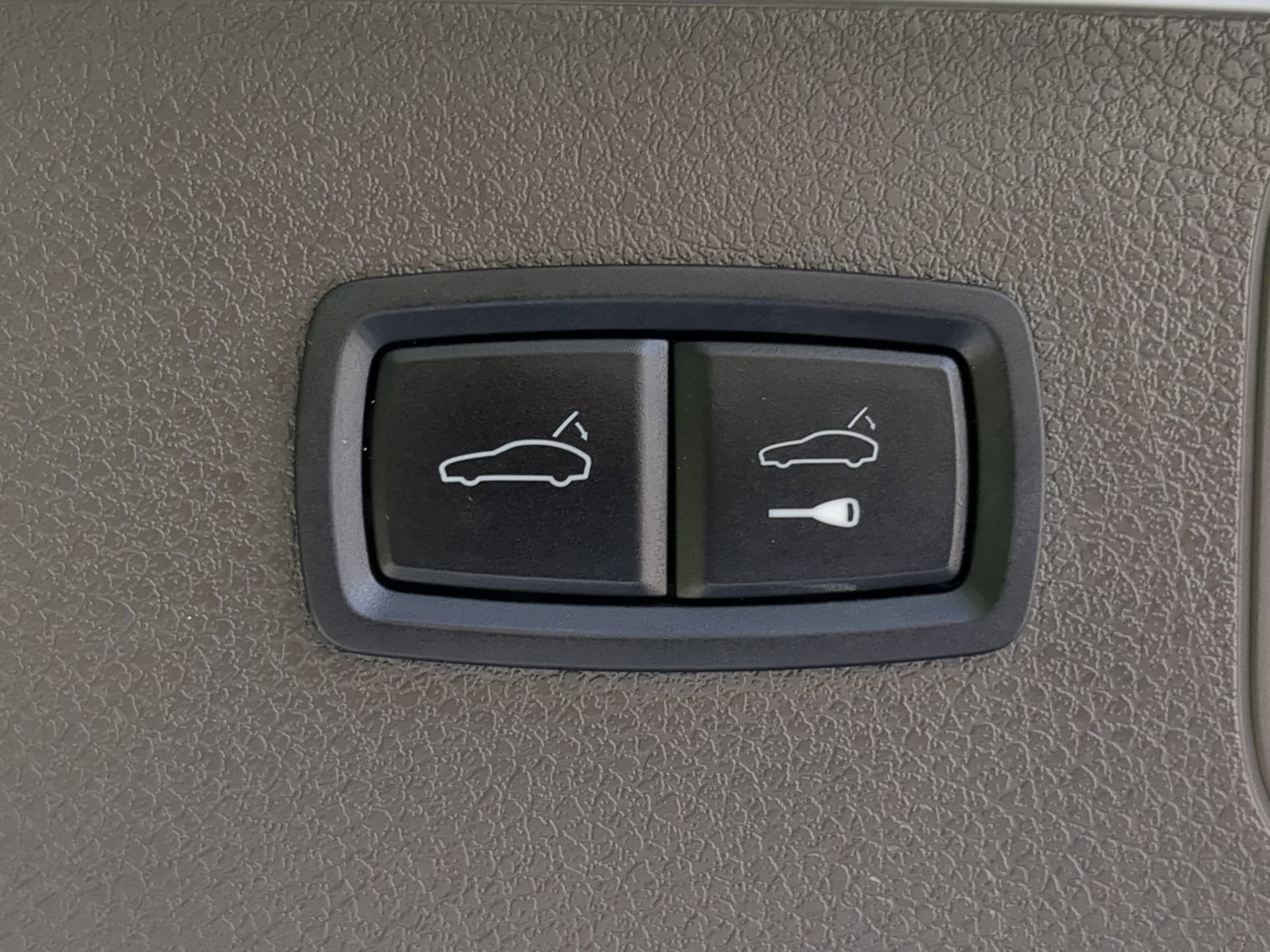 Used 2018 Porsche Macan image 39