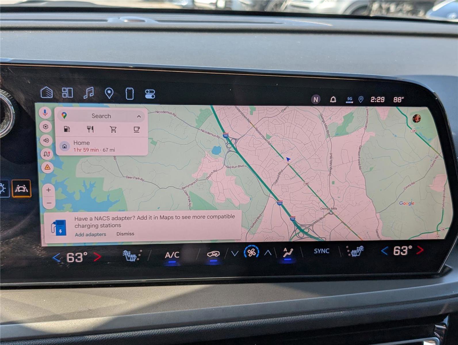 Used 2025 Chevrolet Traverse LT image 30