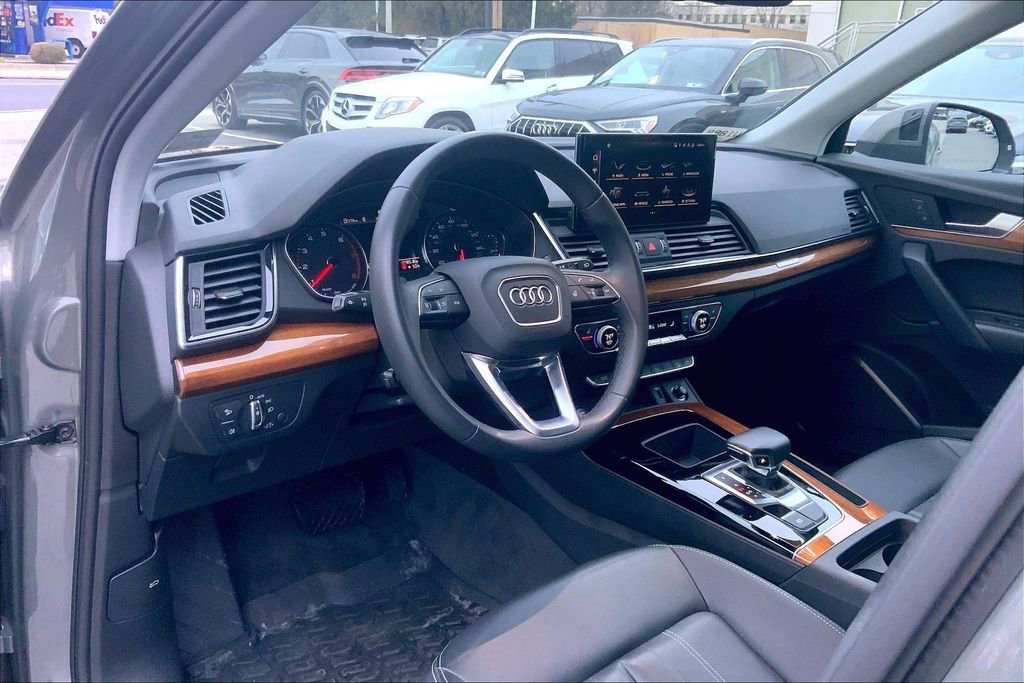 Certified 2023 Audi Q5 2.0T Premium w/ Convenience Package image 17