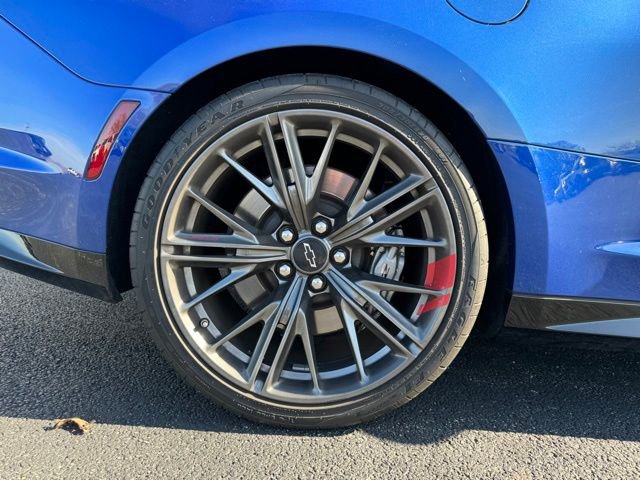 Used 2020 Chevrolet Camaro ZL1 image 21