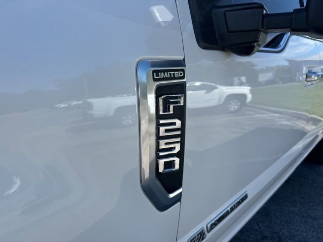 Used 2019 Ford F250 Limited w/ FX4 Off-Road Package AWD/4WD image 55