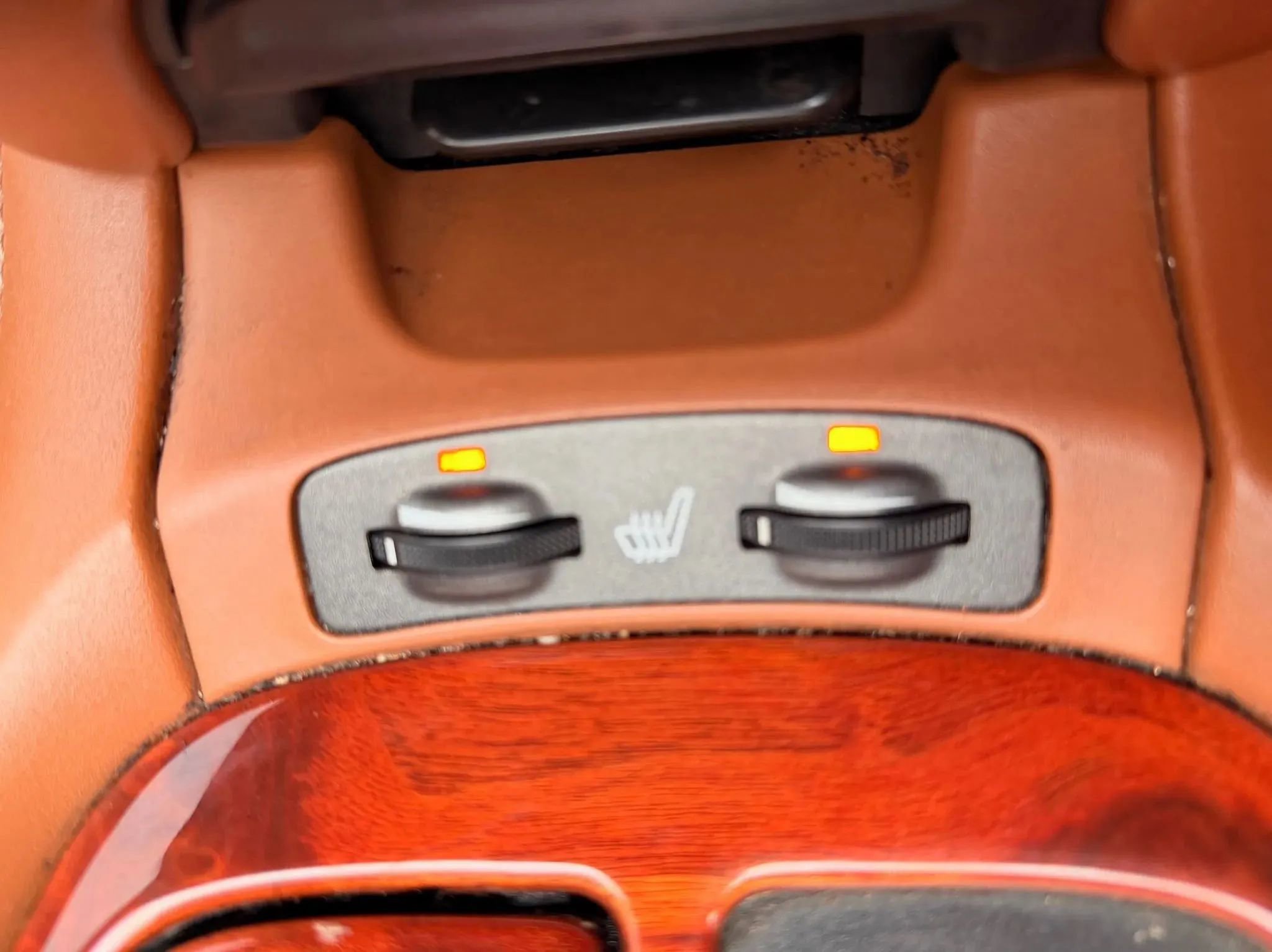 Used 2002 Lexus SC 430 Convertible image 34