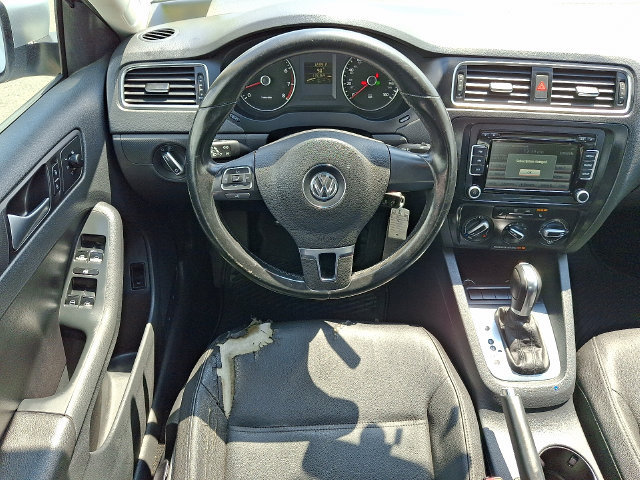 Used 2012 Volkswagen Jetta SE FWD image 12