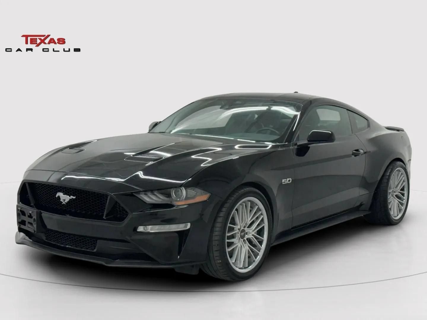 Used 2021 Ford Mustang GT Premium w/ Ford Safe & Smart Package RWD image 3