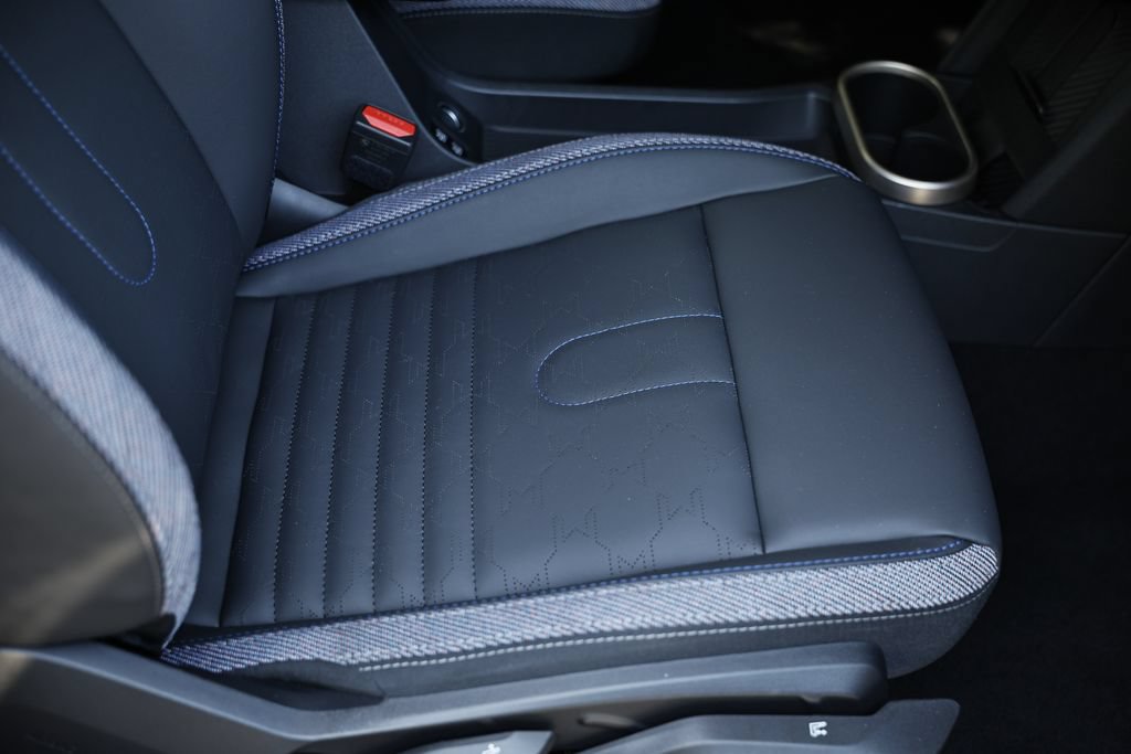 Used 2025 MINI Cooper S FWD image 29