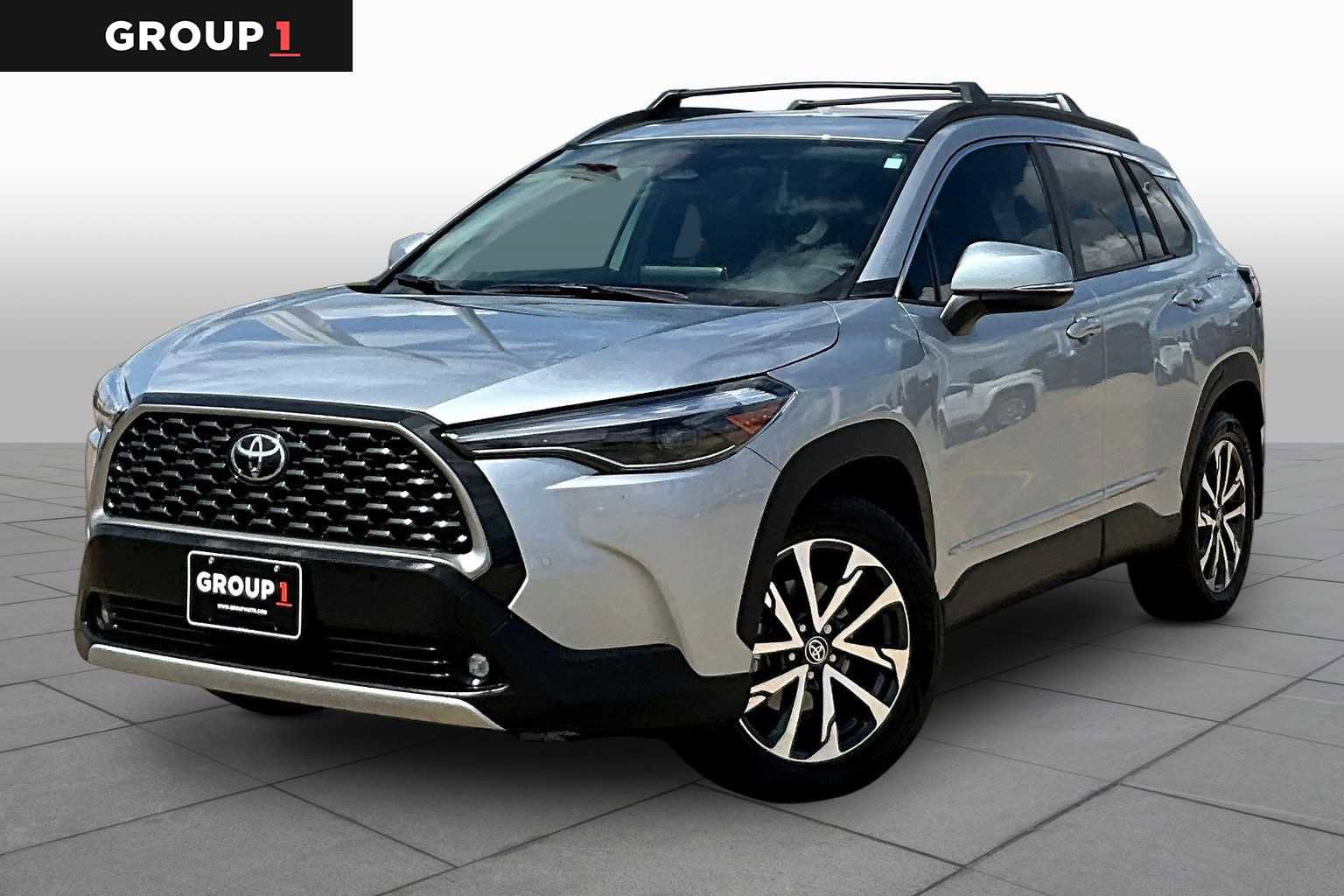 Used 2024 Toyota Corolla Cross XLE w/ Convenience Package image 1