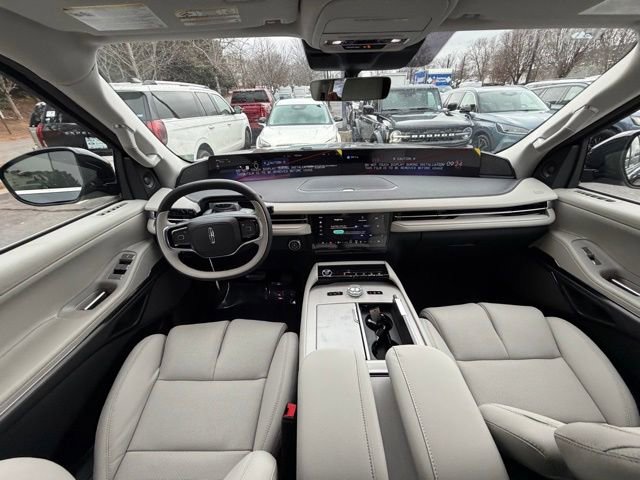 New 2025 Lincoln Navigator Reserve image 11