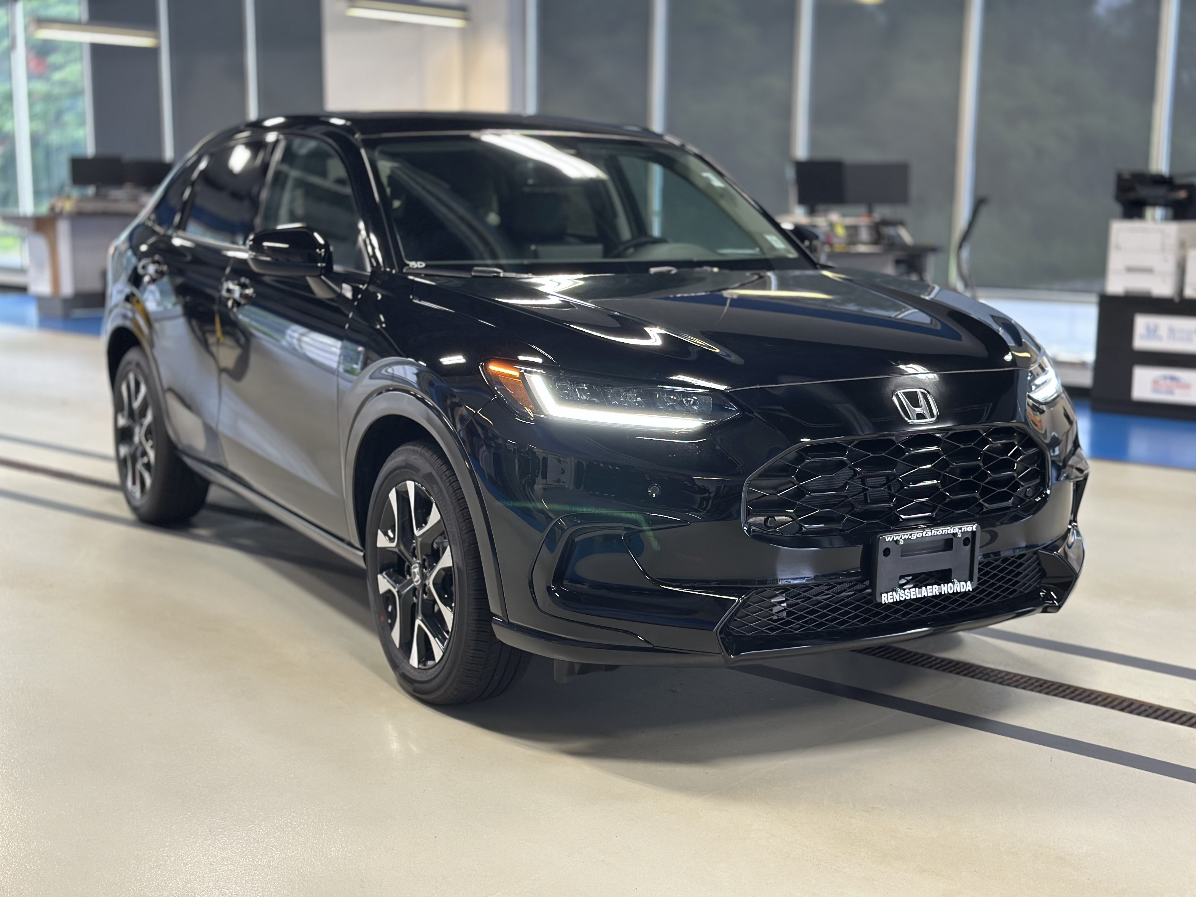 New 2027 Honda HR-V EX-L image 3