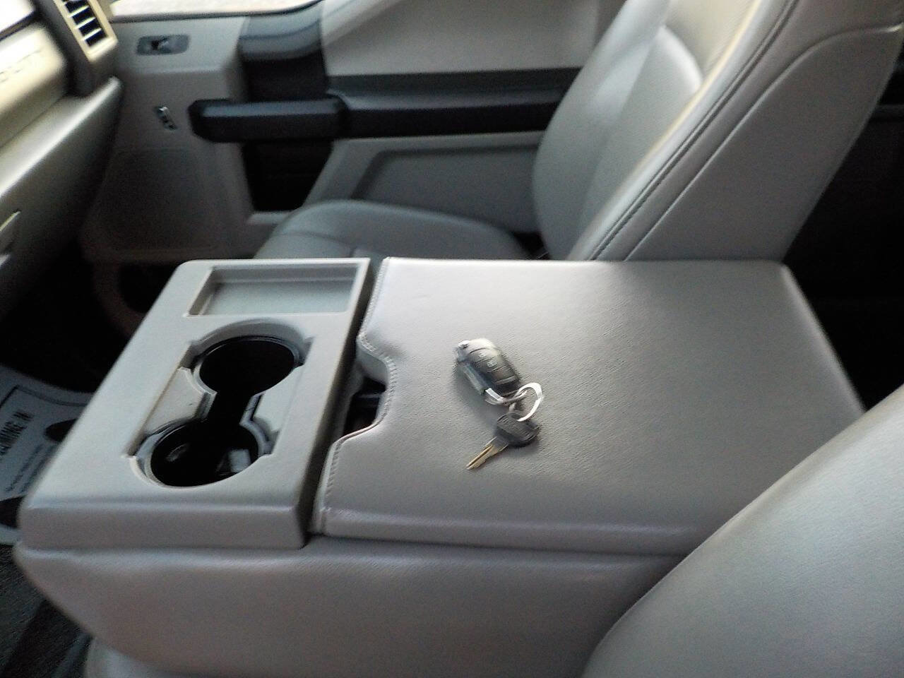 Used 2019 Ford F350 XL w/ Power Equipment Group image 30