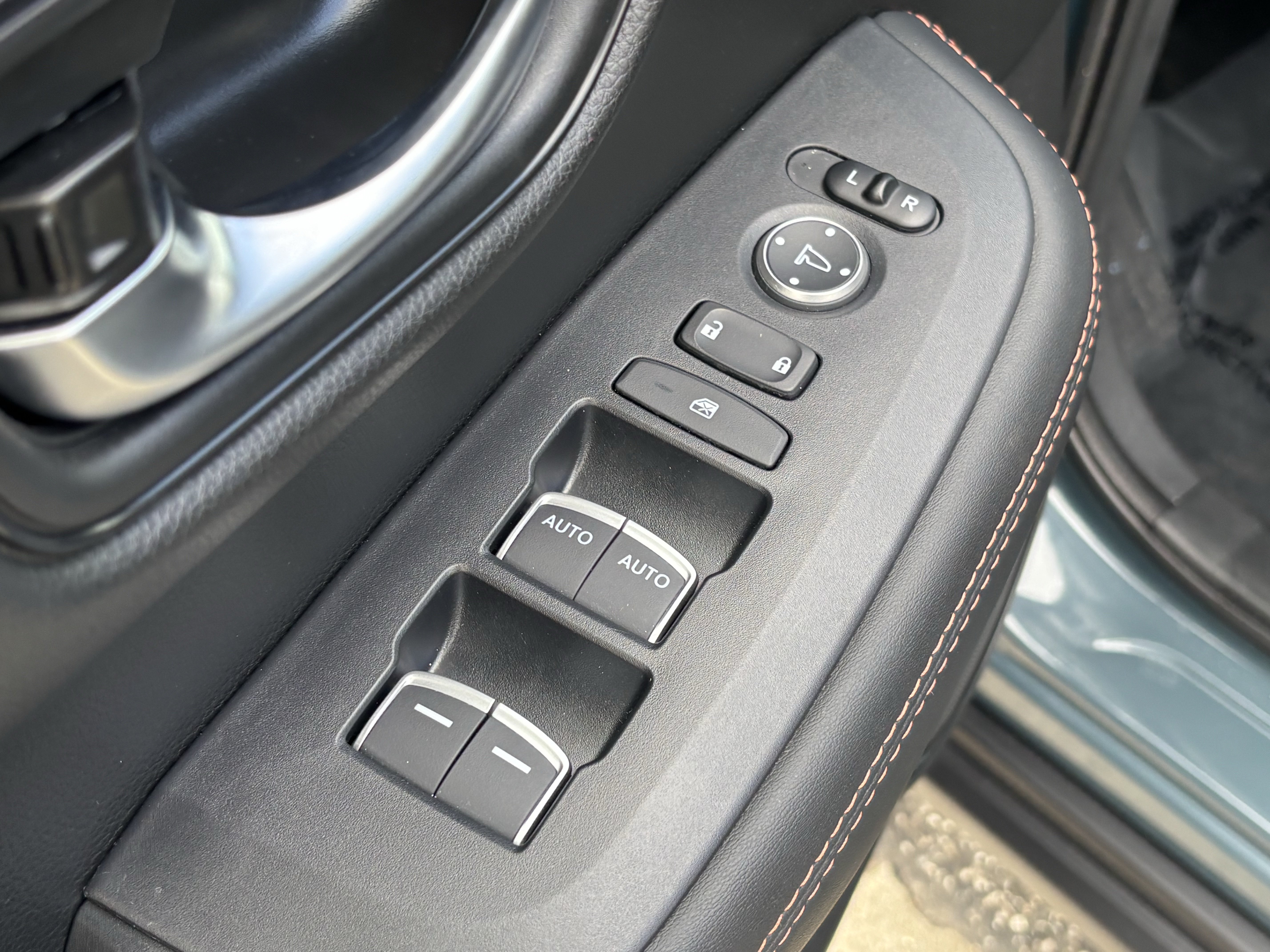 Used 2026 Honda HR-V Sport image 16