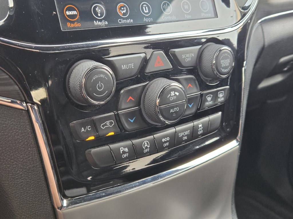 Used 2019 Jeep Grand Cherokee Limited AWD/4WD image 20