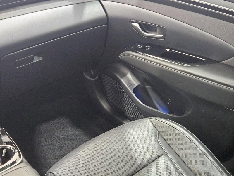Used 2022 Hyundai Tucson Limited w/ Cargo Package image 13