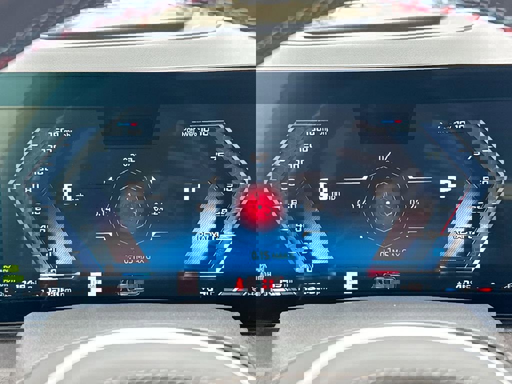 Used 2025 BMW X7 M60i image 46