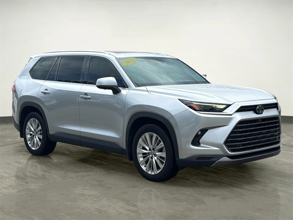 Used 2024 Toyota Grand Highlander XLE image 13