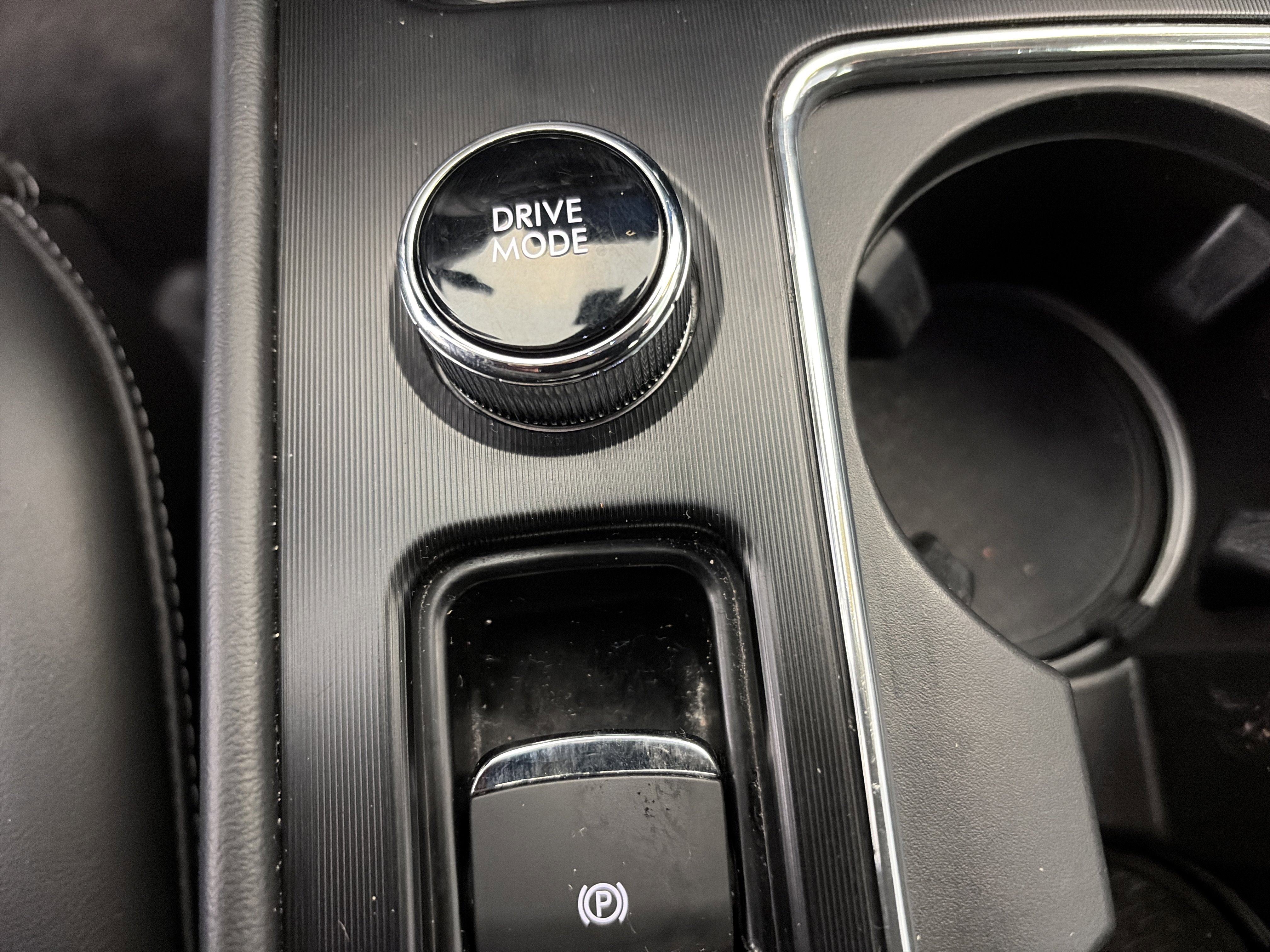 Used 2025 Lincoln Corsair AWD image 24