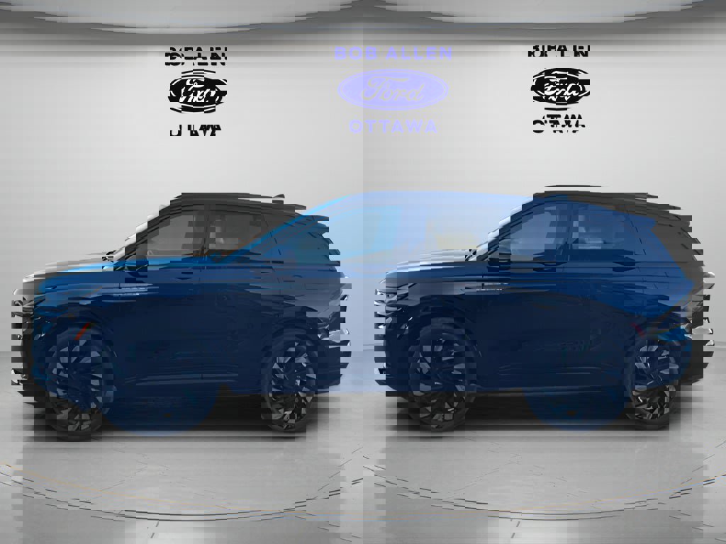 Used 2024 Lincoln Nautilus Reserve w/ Equipment Group 203A image 2