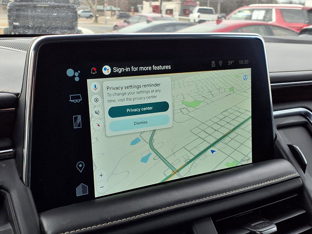 Used 2023 Chevrolet Suburban Premier image 7