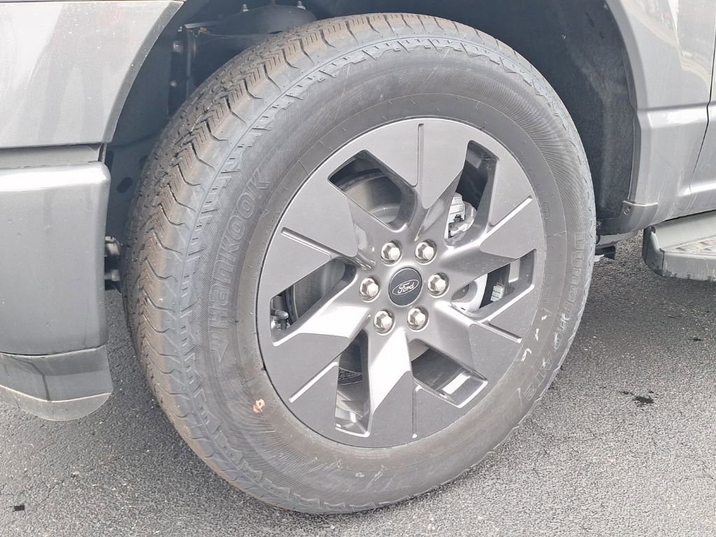 New 2023 Ford F150 Lightning XLT w/ Equipment Group 312A High image 32