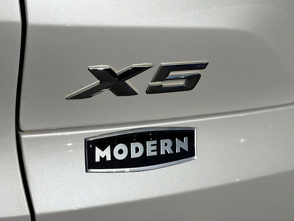 Used 2019 BMW X5 xDrive40i w/ Premium Package 2 image 28