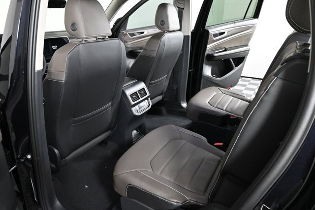 New 2026 Volkswagen Atlas SEL image 17