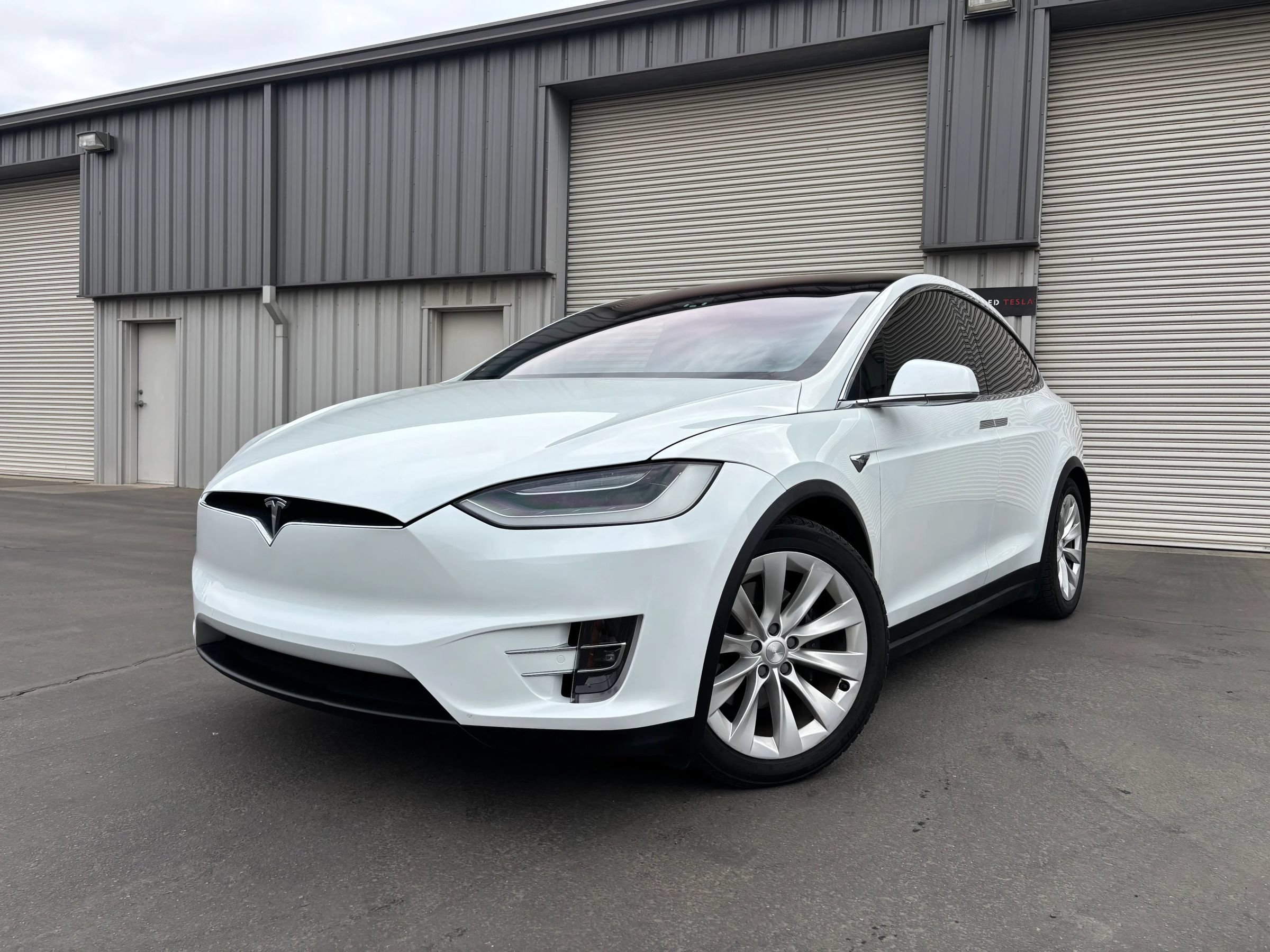 Used 2020 Tesla Model X Long Range AWD/4WD image 4
