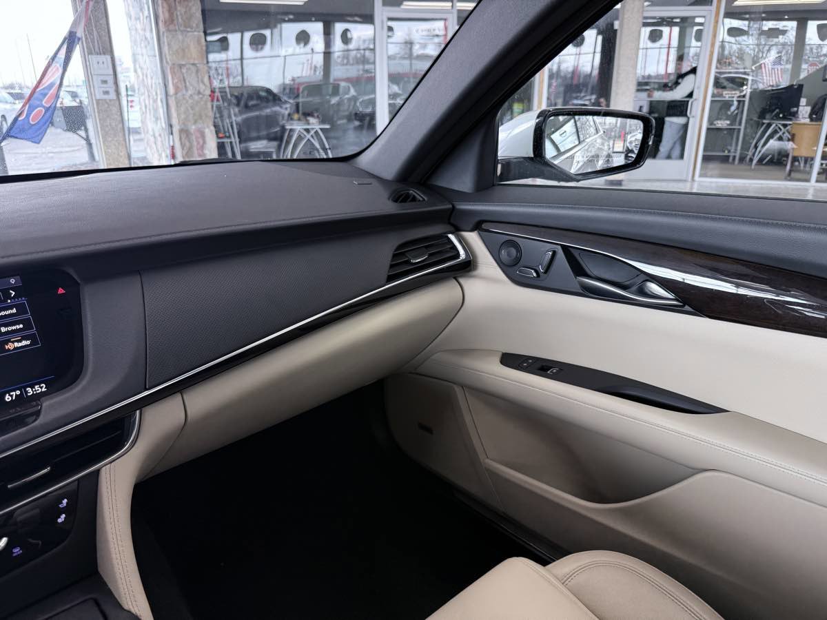 Used 2020 Cadillac CT6 Luxury image 40