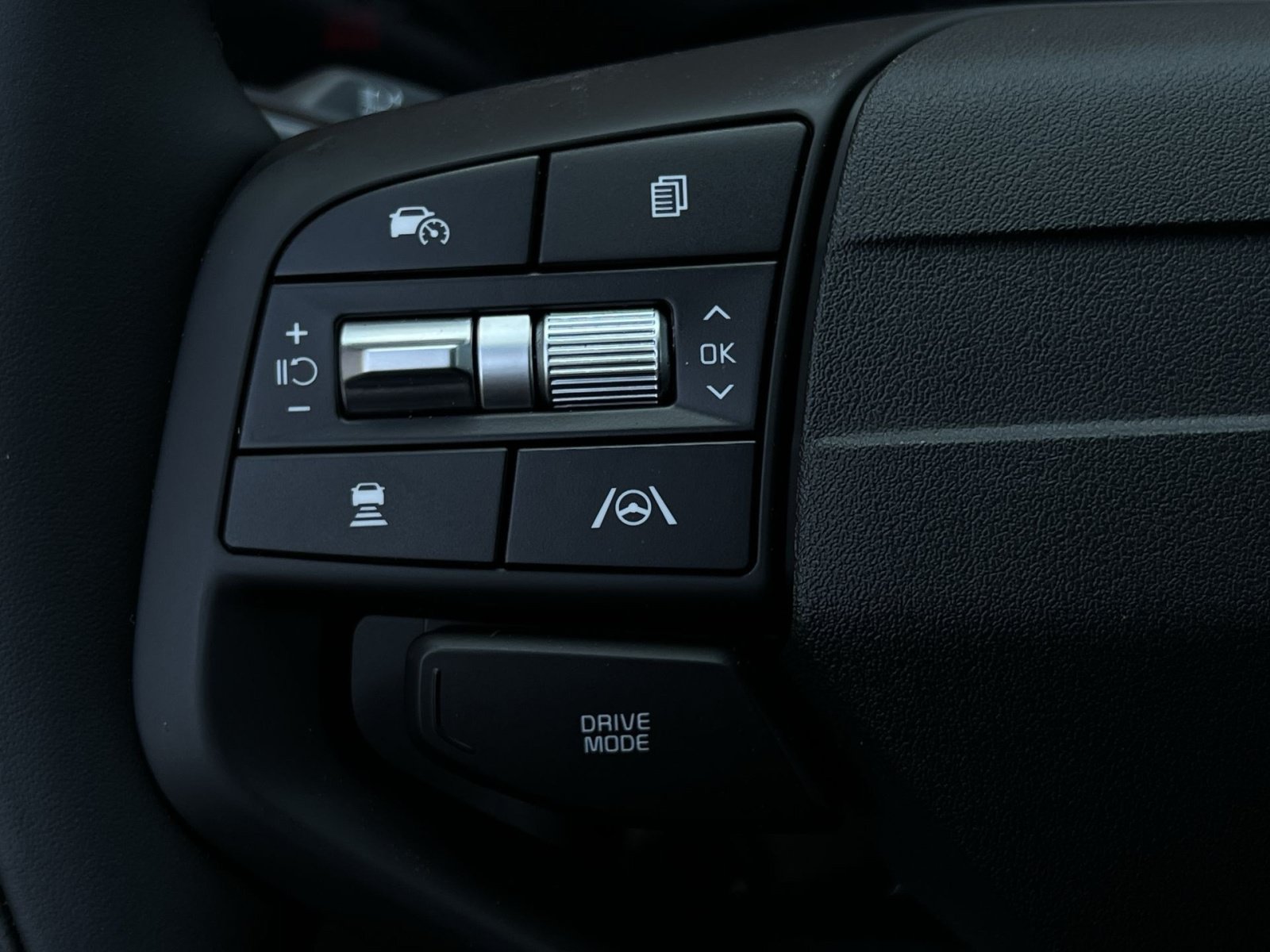 New 2026 Kia Sportage X-Line w/ X-Line Premium Package AWD/4WD image 29