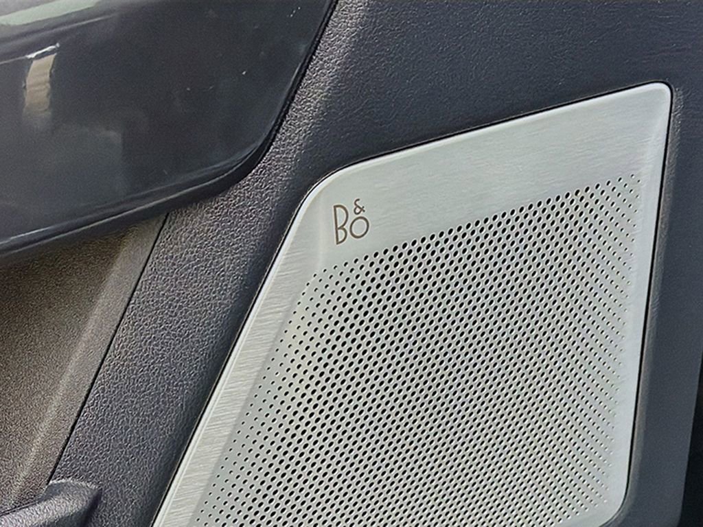 Used 2023 Ford F150 Lariat w/ Equipment Group 502A High image 43