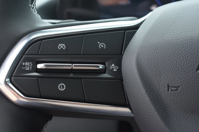 New 2026 Chevrolet Traverse LT w/ Driver Confidence Package FWD image 21