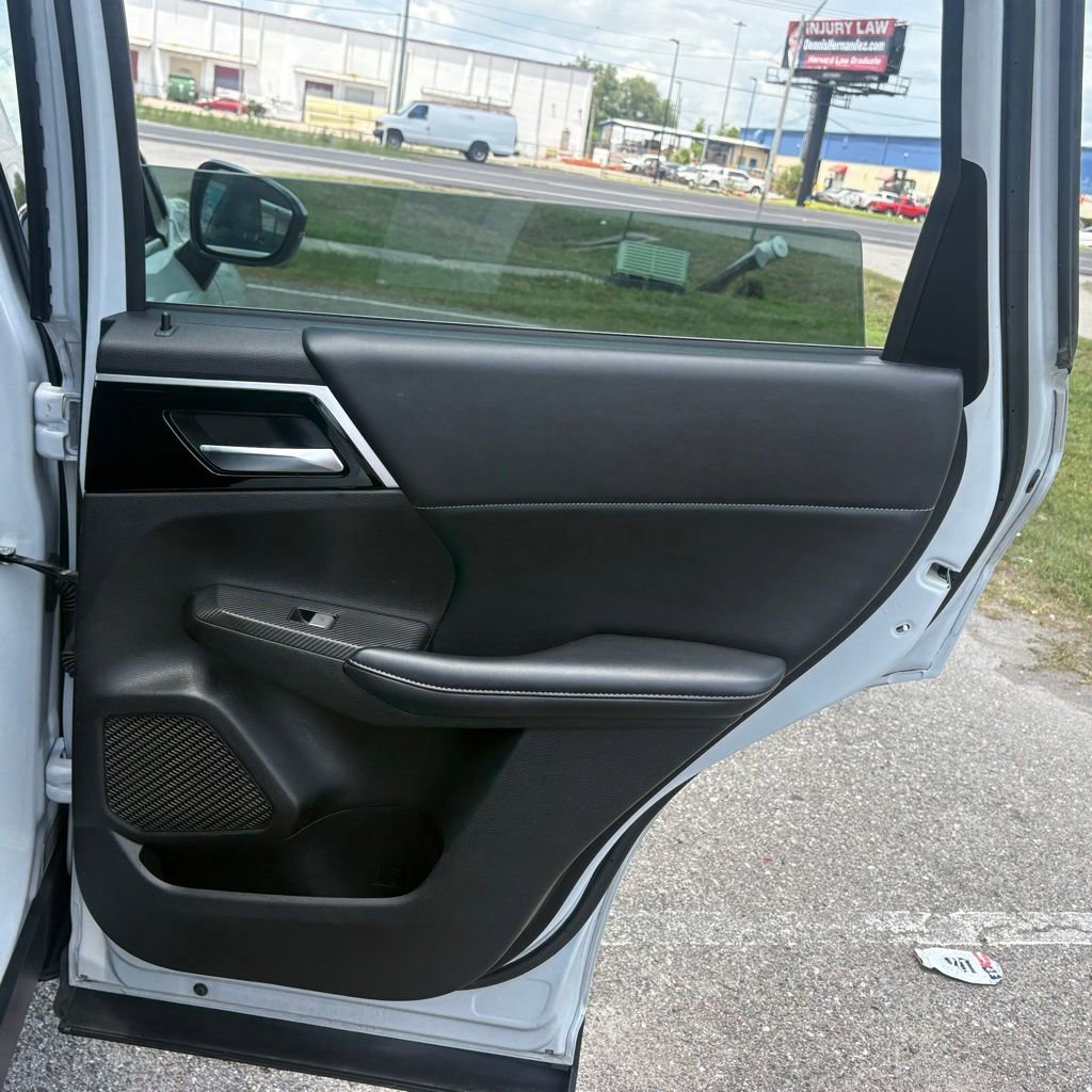 Used 2022 Mitsubishi Outlander SE FWD image 16