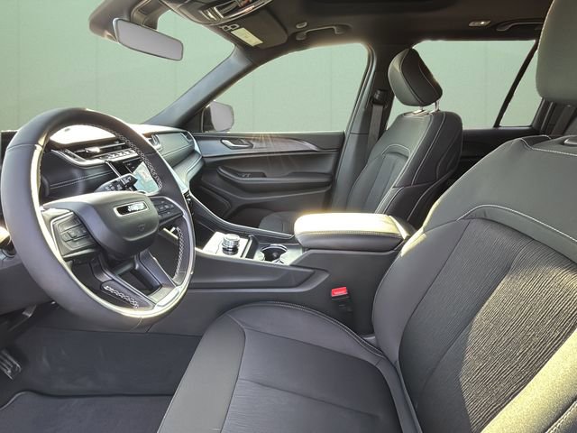 New 2026 Jeep Grand Cherokee Laredo X AWD/4WD image 14
