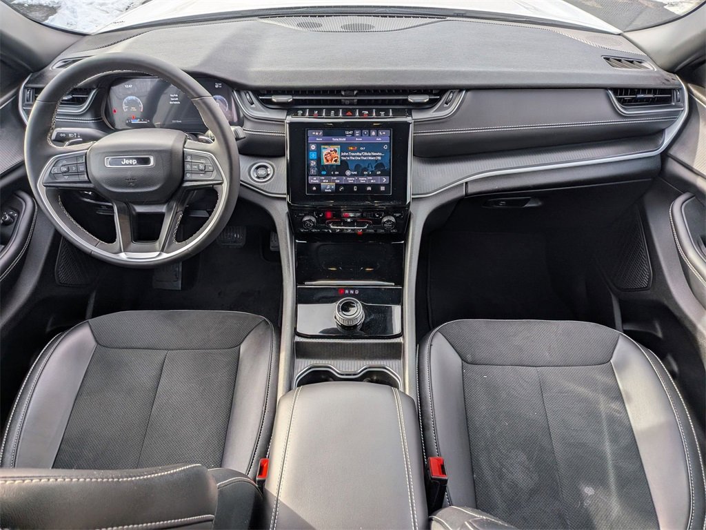 Certified 2024 Jeep Grand Cherokee Altitude image 18