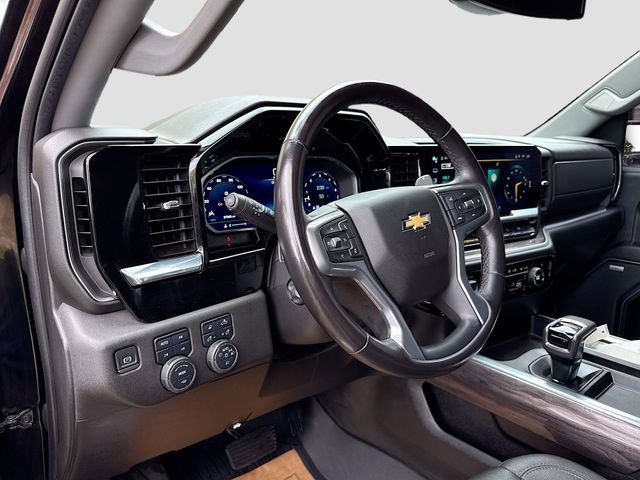 Used 2022 Chevrolet Silverado 1500 LTZ image 10