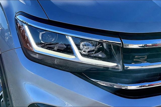 Used 2023 Volkswagen Atlas Cross Sport SEL Premium R-Line image 29