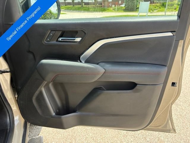 Used 2023 Chevrolet Colorado Z71 w/ Z71 Convenience Package 2 AWD/4WD image 28