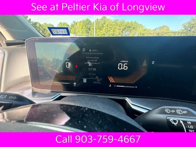 Used 2024 Kia Sorento LX FWD image 12