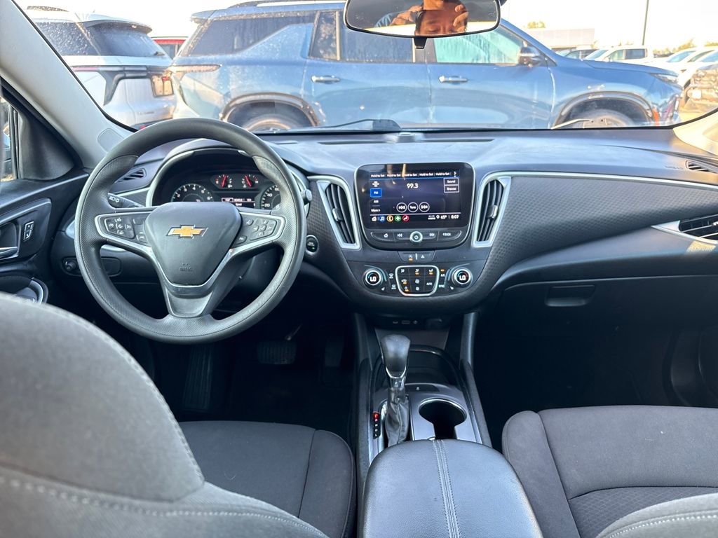 Used 2023 Chevrolet Malibu LT image 19